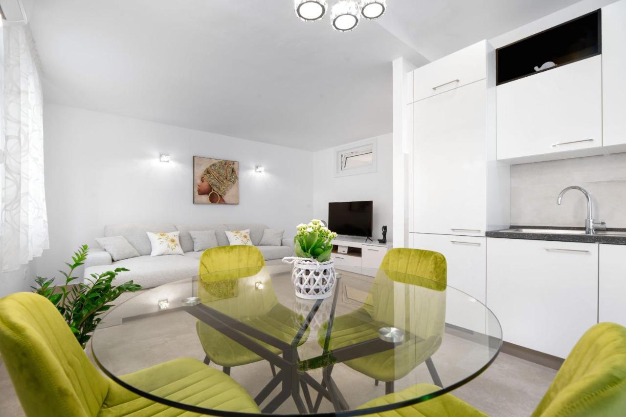 Apartment Amadeo Split Exterior foto